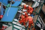Sập cần cẩu ở Trung Quốc, 18 người chết