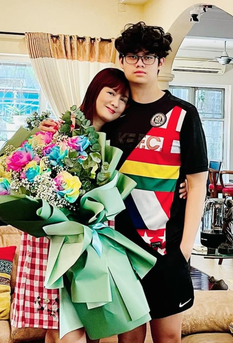 Hiền Mai lần đầu trải lòng về bạn đời và những sóng gió hôn nhân - 8 Hiền Mai lần đầu trải lòng về bạn đời và những sóng gió hôn nhân - 8