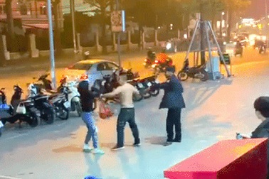 Đề nghị xử lý nghiêm vụ hành hung phụ nữ tại Trung tâm thương mại Artemis