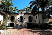 Ngắm biệt thự tuyệt đẹp của Ricky Martin 