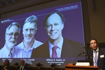 Nobel Y học 2019 mở đường cho phương pháp mới điều trị ung thư