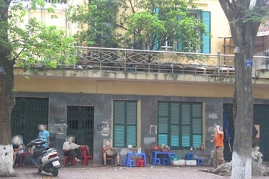 Đại gia vung tiền “gom” biệt thự 