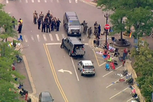 Mỹ bắt kẻ xả súng từ tầng thượng vào đoàn diễu hành mừng Quốc khánh