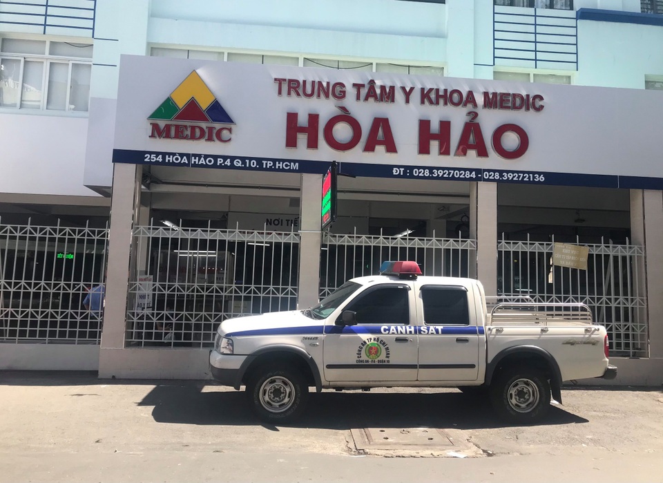 Phong tỏa phòng khám đa khoa lớn nhất Sài Gòn nghi liên quan ca Covid-19 - 2 Phong tỏa phòng khám đa khoa lớn nhất Sài Gòn nghi liên quan ca Covid-19 - 2