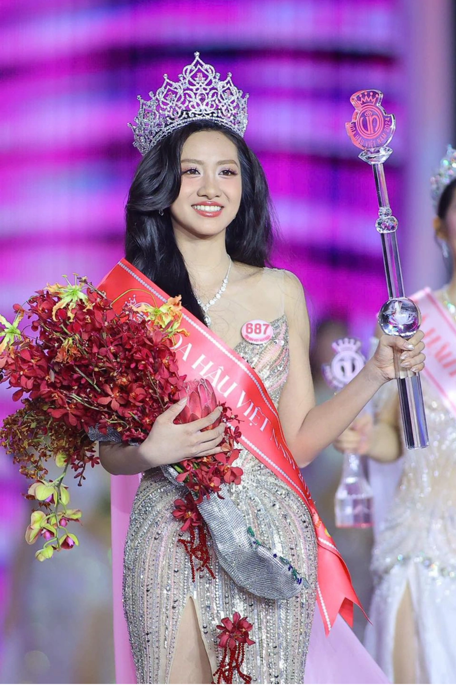 Hai hoa hậu đăng quang trong 2 ngày, cùng học một trường đại học - 1 Hai hoa hậu đăng quang trong 2 ngày, cùng học một trường đại học - 1