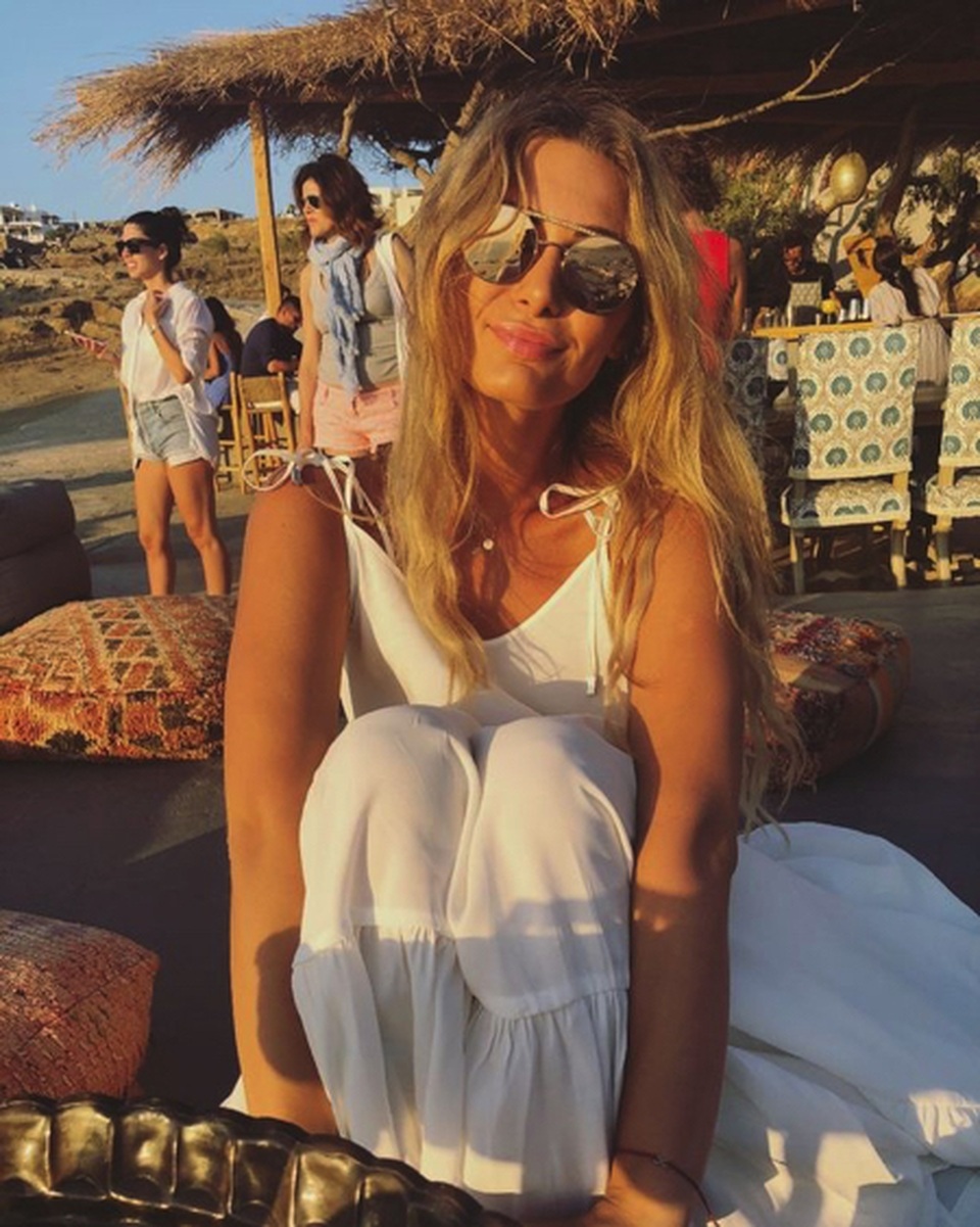 Chưa chốt hợp đồng, CĐV Man Utd đã “phát cuồng” vì bóng hồng xinh đẹp - 2 Chưa chốt hợp đồng, CĐV Man Utd đã “phát cuồng” vì bóng hồng xinh đẹp - 2