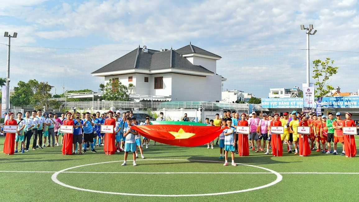 Gần 300 vận động viên tham gia Giải bóng đá Báo chí miền Trung lần thứ VIII - 3