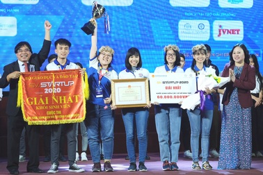 Dự án làm giấy từ thân cây chuối giành giải Nhất thi khởi nghiệp quốc gia