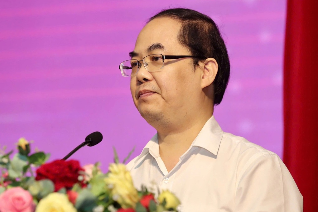 Lãnh đạo Bộ Y tế chỉ rõ hành vi tiếp tay cho vấn nạn mỹ phẩm giả tràn lan - 1 Lãnh đạo Bộ Y tế chỉ rõ hành vi tiếp tay cho vấn nạn mỹ phẩm giả tràn lan - 1