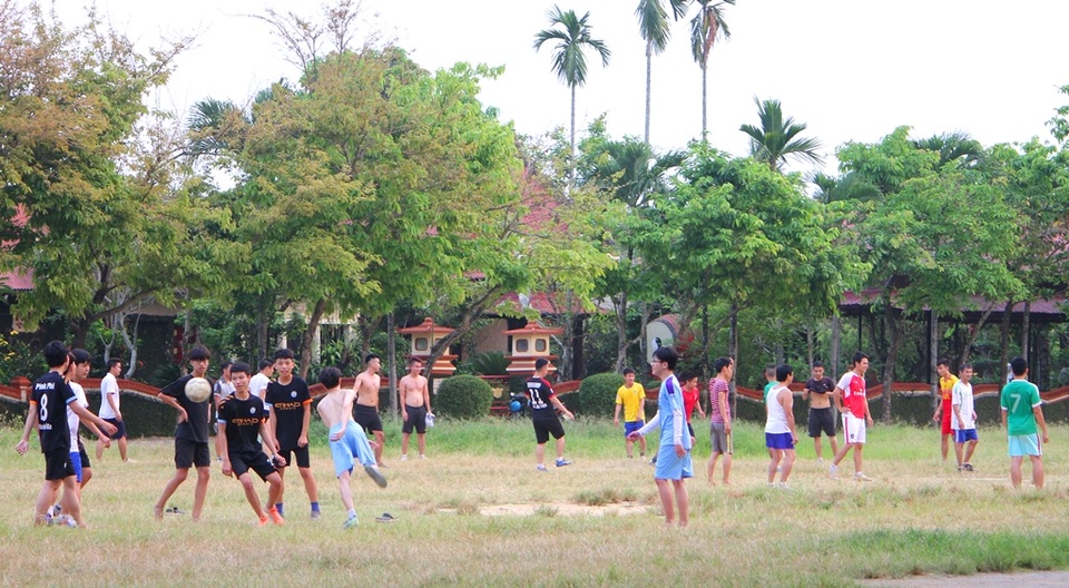 Nhiều tỉnh thành xử phạt người không đeo khẩu trang nơi công cộng - 3 Nhiều tỉnh thành xử phạt người không đeo khẩu trang nơi công cộng - 3