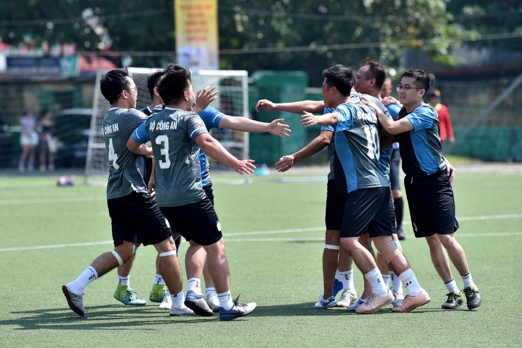 Khai mạc giải bóng đá các cơ quan Trung ương mở rộng 2022 - 4 Khai mạc giải bóng đá các cơ quan Trung ương mở rộng 2022 - 4