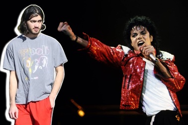 Con trai út bí ẩn của "ông vua pop" Michael Jackson bất ngờ xuống phố