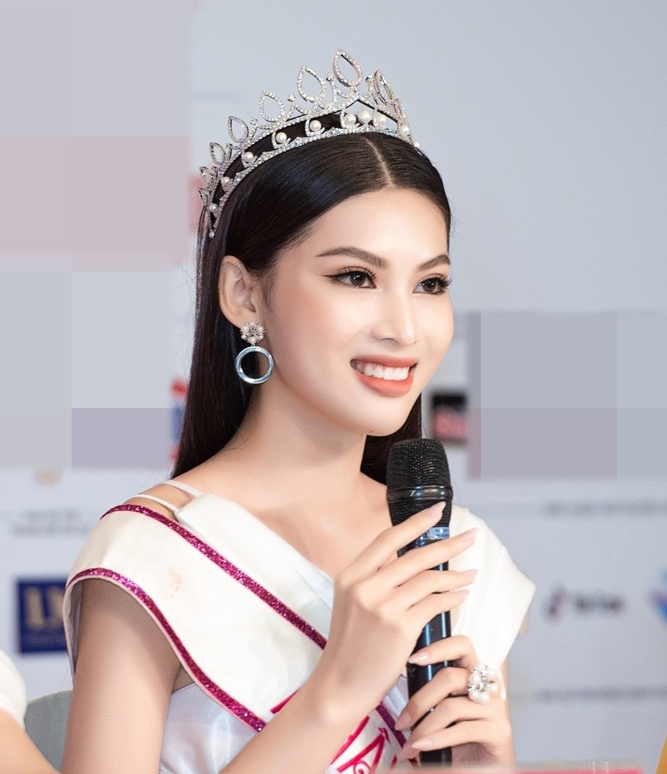 Á hậu Ngọc Thảo nói gì về việc diễn thời trang “kiệm vải” trong quá khứ? - 2 Á hậu Ngọc Thảo nói gì về việc diễn thời trang “kiệm vải” trong quá khứ? - 2