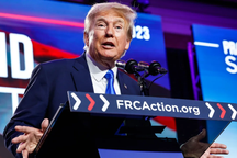 Ông Trump nói tranh luận với các ứng viên Cộng hòa phí thời gian