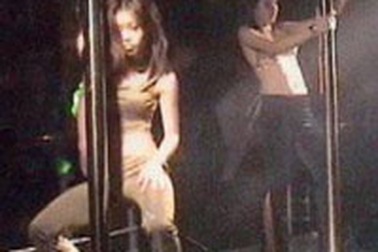 Cơn lốc New Century qua: Dạt ra xa để... “lắc”