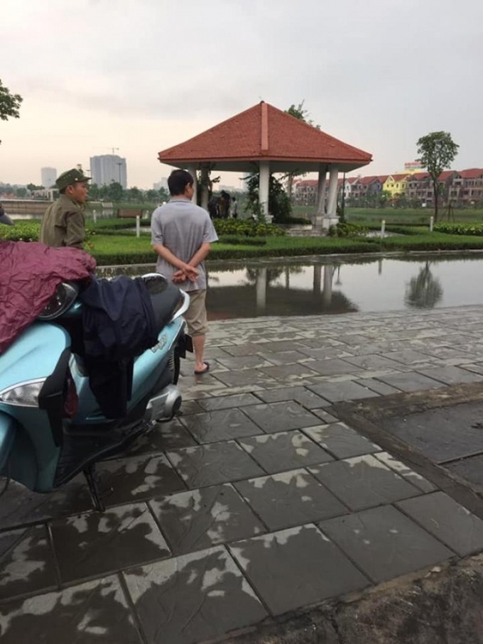 Bắc Ninh: Đi tập thể dục bàng hoàng phát hiện thi thể người đàn ông dưới hồ, bụng và cổ có nhiều vết thương - Ảnh 1. Bắc Ninh: Đi tập thể dục bàng hoàng phát hiện thi thể người đàn ông dưới hồ, bụng và cổ có nhiều vết thương - Ảnh 1.