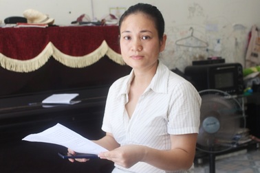 Phụ huynh phản ứng vì bé hơn 2 tuổi không được học trường công