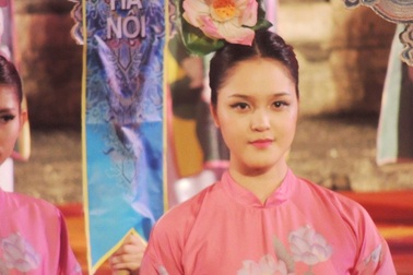 Hoàng Anh “đọ sắc” Ngọc Hân 