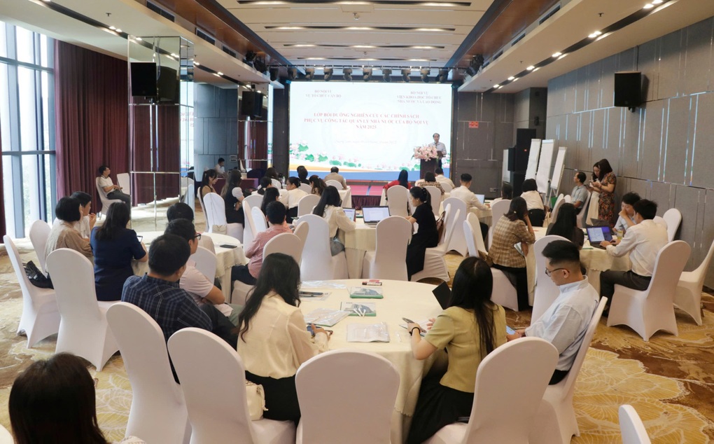 Xây dựng chính sách không phải để hành dân, hành doanh nghiệp” - 2