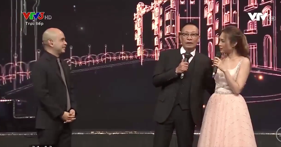 MC Lại Văn Sâm: Mỹ Tâm chưa bao giờ hỏi chúng tôi cát-sê bao nhiêu? - 9 MC Lại Văn Sâm: Mỹ Tâm chưa bao giờ hỏi chúng tôi cát-sê bao nhiêu? - 9