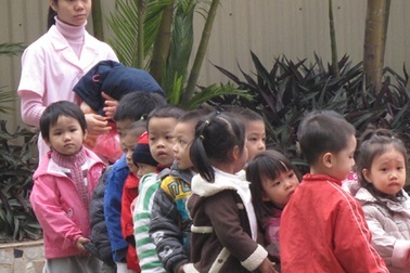 Áp thấp nhiệt đới trên biển, miền Bắc duy trì ấm áp 