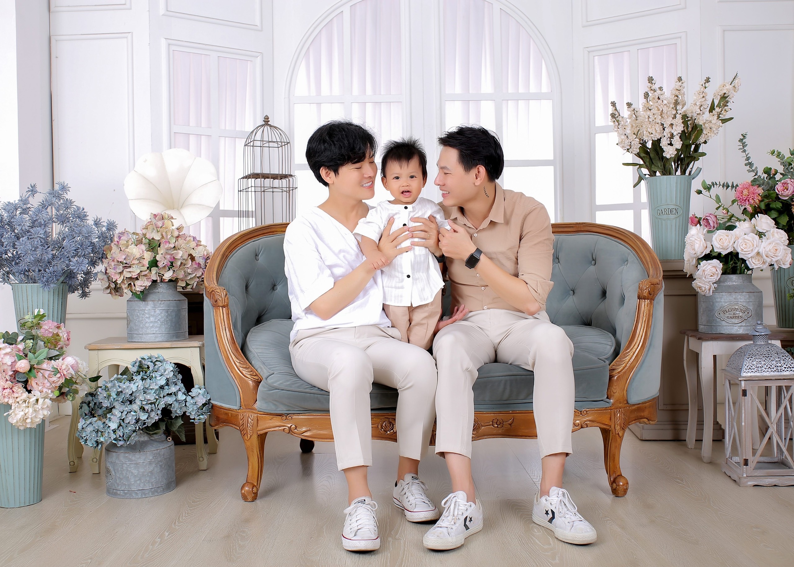 Giữ lời hứa với người đã mất, chàng gay quyết nuôi con riêng của chồng - 10 Giữ lời hứa với người đã mất, chàng gay quyết nuôi con riêng của chồng - 10