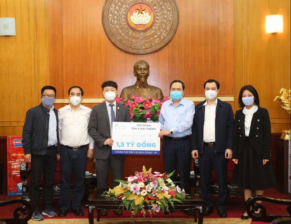 Tập đoàn Tân Á Đại Thành tặng 300 máy lọc nước cho các khu cách ly ở Hà Nội - 1 Tập đoàn Tân Á Đại Thành tặng 300 máy lọc nước cho các khu cách ly ở Hà Nội - 1