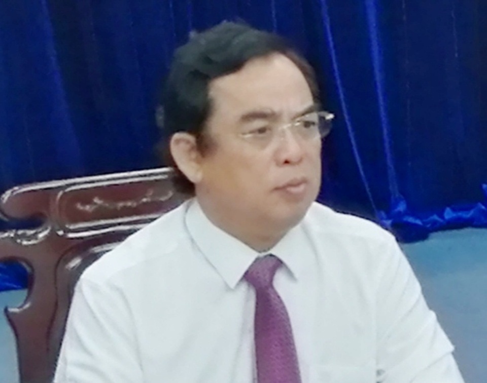 Một người đạp ga, 3 người đạp thắng, không thể nào chạy được! - 1 Một người đạp ga, 3 người đạp thắng, không thể nào chạy được! - 1