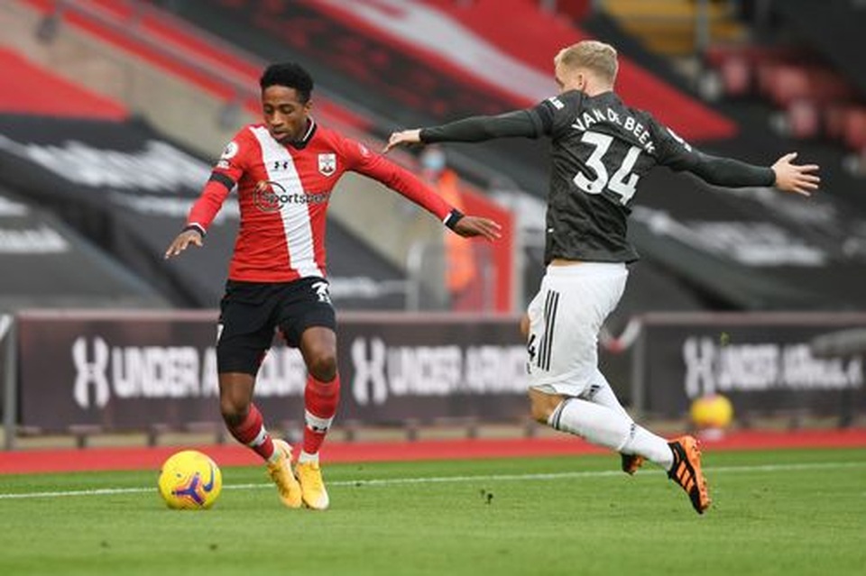 Southampton 2-3 Man Utd: Điểm 10 cho Cavani - 14 Southampton 2-3 Man Utd: Điểm 10 cho Cavani - 14