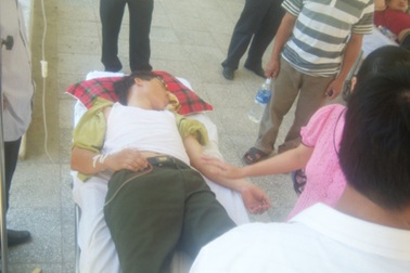 Lâm tặc cướp súng, chém trọng thương kiểm lâm là 3 cha con