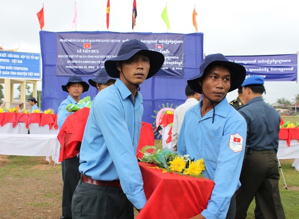 Cựu chiến binh đi tìm hài cốt liệt sĩ với lời thề trong cửa tử - 3 Cựu chiến binh đi tìm hài cốt liệt sĩ với lời thề trong cửa tử - 3