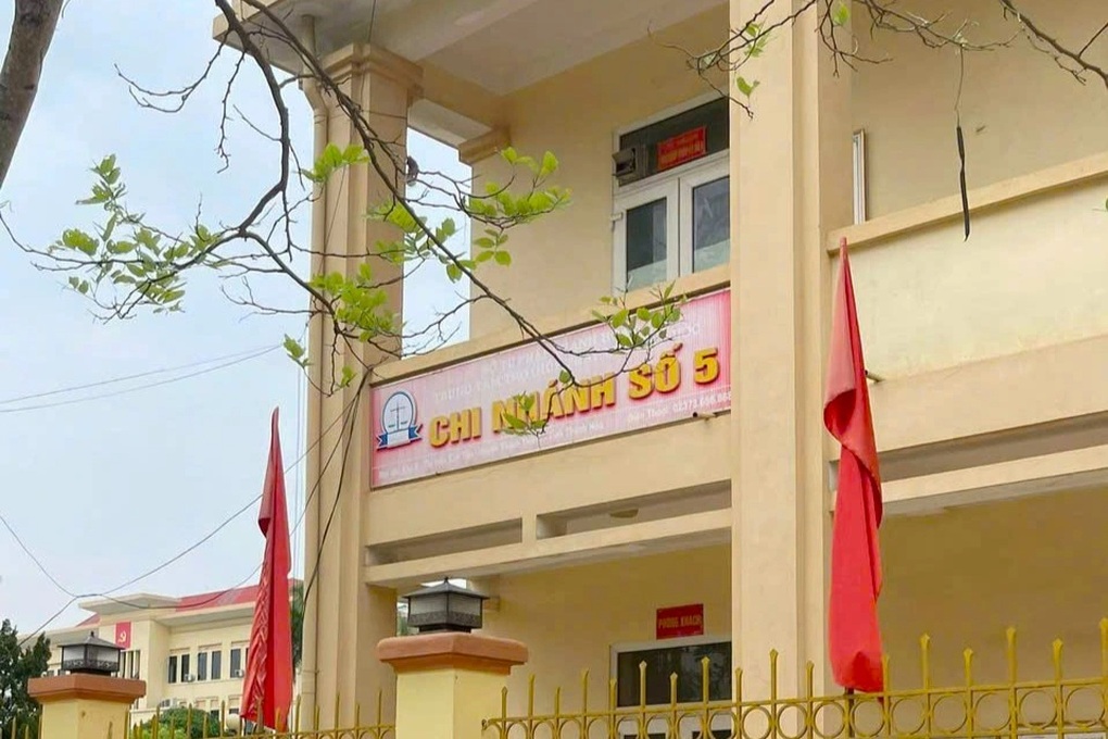 Trợ giúp pháp lý cho nữ sinh lớp 8 bị xâm hại đến mang song thai - 1 Trợ giúp pháp lý cho nữ sinh lớp 8 bị xâm hại đến mang song thai - 1
