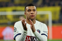 Vì sao Kylian Mbappe nổi giận dù PSG giành vé đi tiếp ở Champions League?