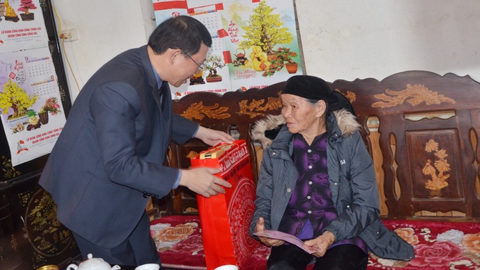 Bắc Giang: 71,1 tỷ đồng chăm lo Tết cho người có công và người nghèo vui đón Tết Tân Sửu 2021 - Ảnh 3.