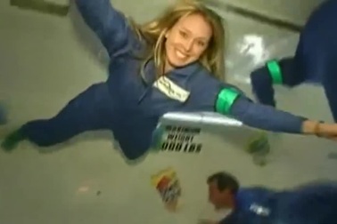 Trải nghiệm cảm giác không trọng lực trong máy bay Boeing 727 của hãng Zero