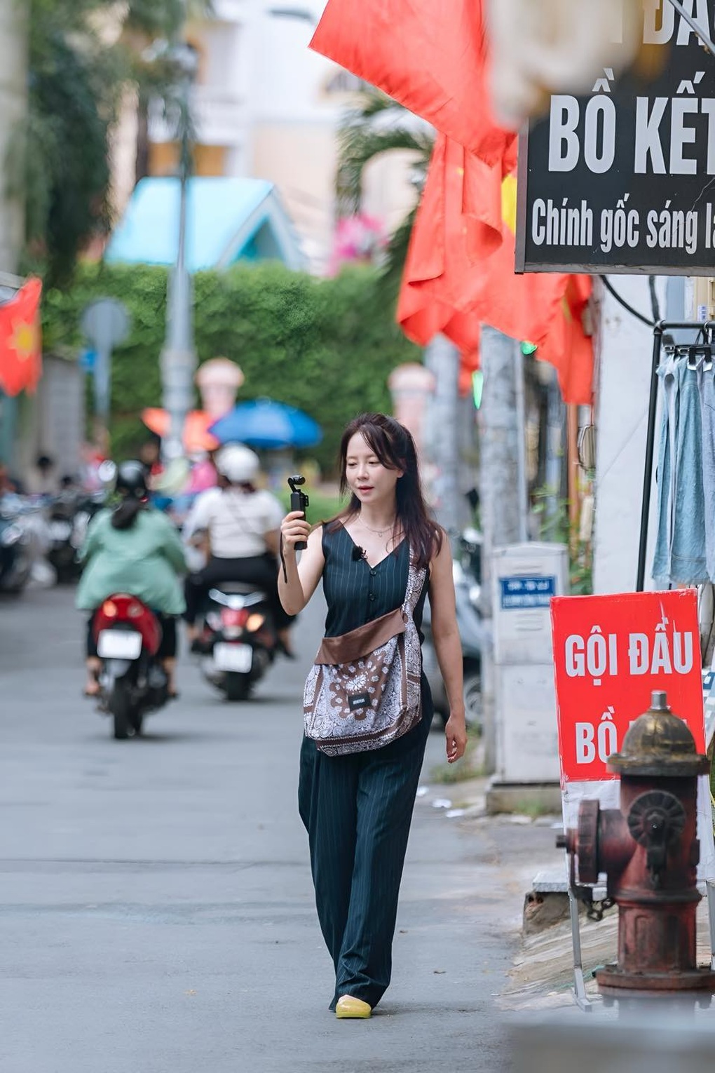 Chị đẹp Song Ji Hyo xuất hiện rạng rỡ tại Việt Nam đúng dịp đại lễ - 3 Chị đẹp Song Ji Hyo xuất hiện rạng rỡ tại Việt Nam đúng dịp đại lễ - 3