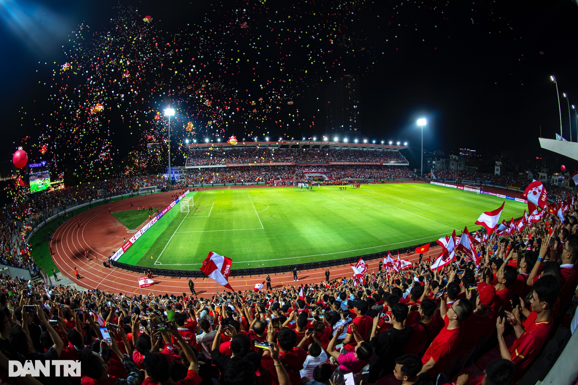 Màn trình diễn của Quang Hải trong ngày HLV Troussier ra mắt - 1