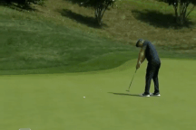 Thực hiện các cú putt như thần, DeChambeau suýt bắt kịp kỷ lục PGA Tour