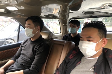 Chở "chui'' 3 người Trung Quốc từ Hà Nội vào TPHCM để lấy 10 triệu đồng