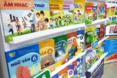 Một lớp học có 4 bộ SGK: Đừng để phụ huynh phải photo vì không tìm ra sách