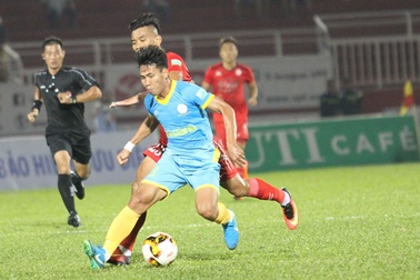 Thủ môn Văn Lâm xuất sắc giúp Hải Phòng cầm hoà Khánh Hoà