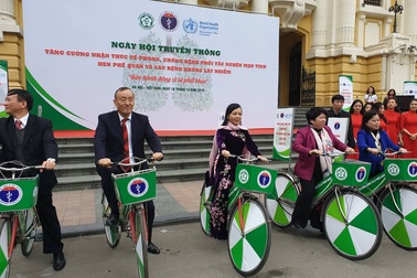 Khói thuốc và ô nhiễm môi trường làm gia tăng bệnh phổi tắc nghẽn mãn tính