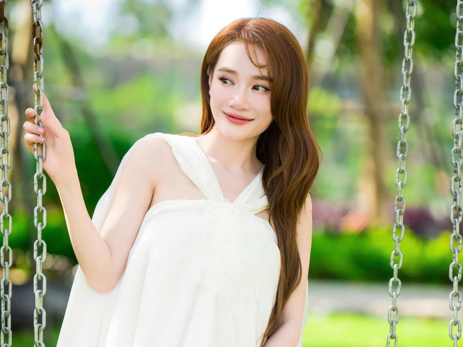 Nhã Phương - Trường Giang: 7 năm viên mãn, ở nhà vườn 70 tỷ đồng - 3 Nhã Phương - Trường Giang: 7 năm viên mãn, ở nhà vườn 70 tỷ đồng - 3