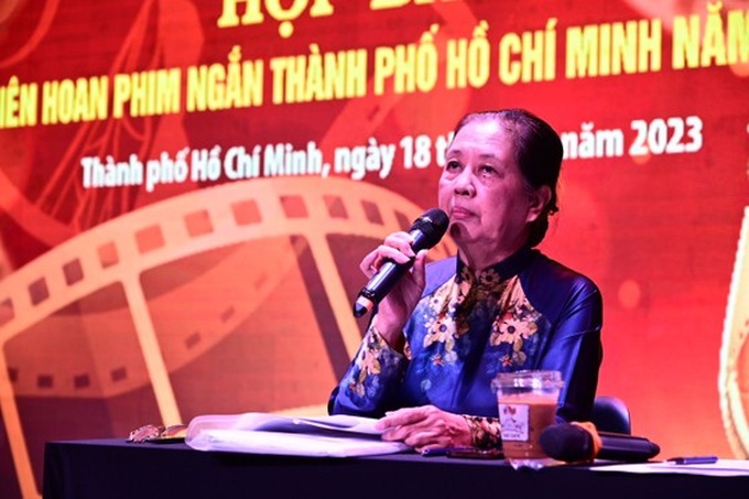 Bà Dương Cẩm Thúy, Chủ tịch Hội Điện ảnh TPHCM. Ảnh NS Kiều Anh Dũng.