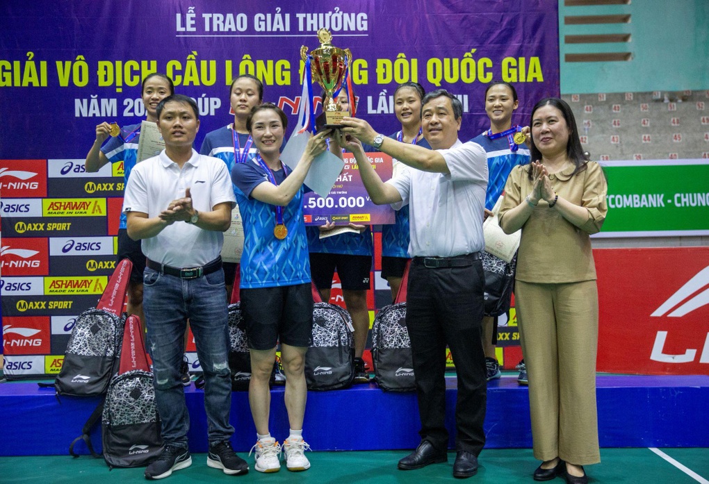 Cầu lông nam Quân đội giải cơn khát huy chương vàng sau 20 năm chờ đợi - 3