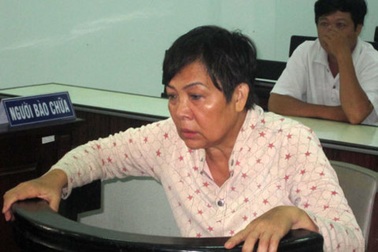 Con gái phải bán dâm để… trừ nợ cho mẹ