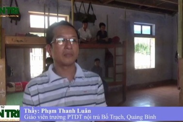 Video: Gian nan công tác vận động học sinh dân tộc tới trường theo học cái chữ Bác Hồ