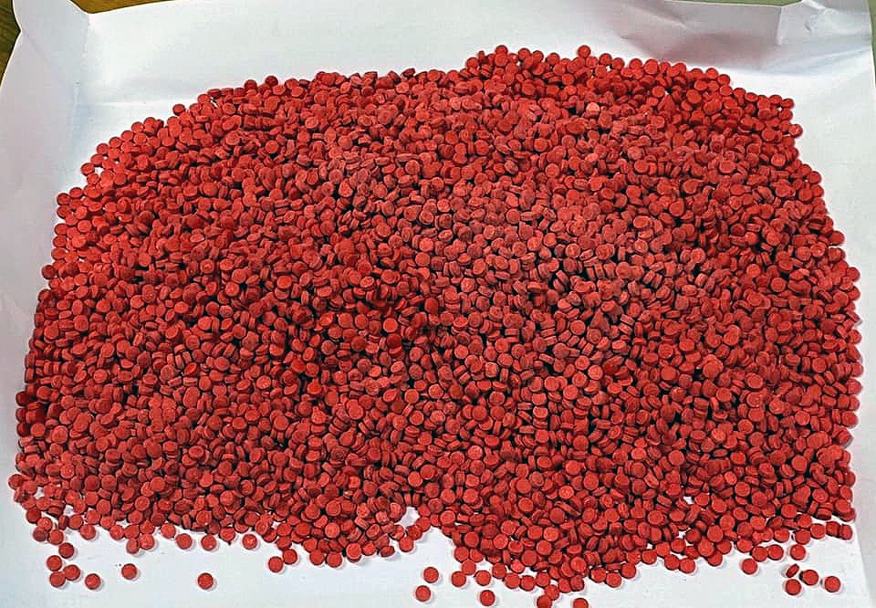 Ngụy trang ma túy trong bao tải mận, vận chuyển từ Sơn La về Hà Nội - 3