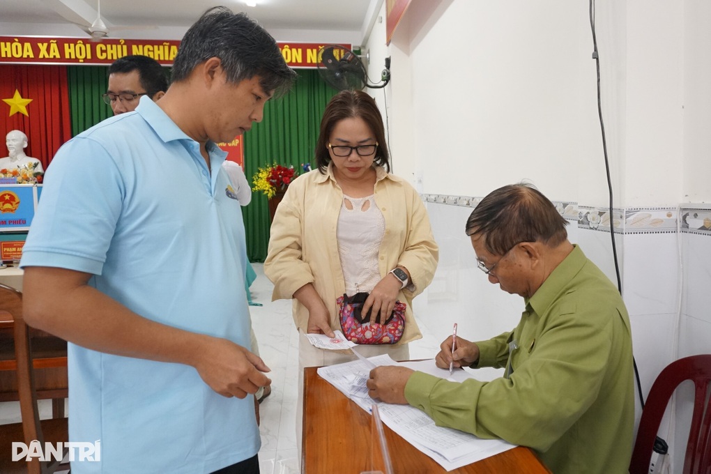 Quy định trưởng thôn, tổ trưởng dân phố không quá 70 tuổi - 1