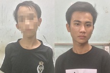 Bị 2 phụ nữ truy đuổi, 3 tên cướp chạy vào hẻm cụt rồi vứt lại xe máy